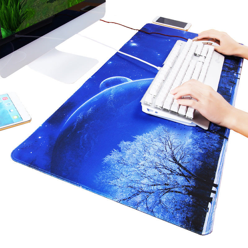 加厚超大游戏鼠标垫创意动漫键盘垫办公吃鸡游戏专用锁边桌垫