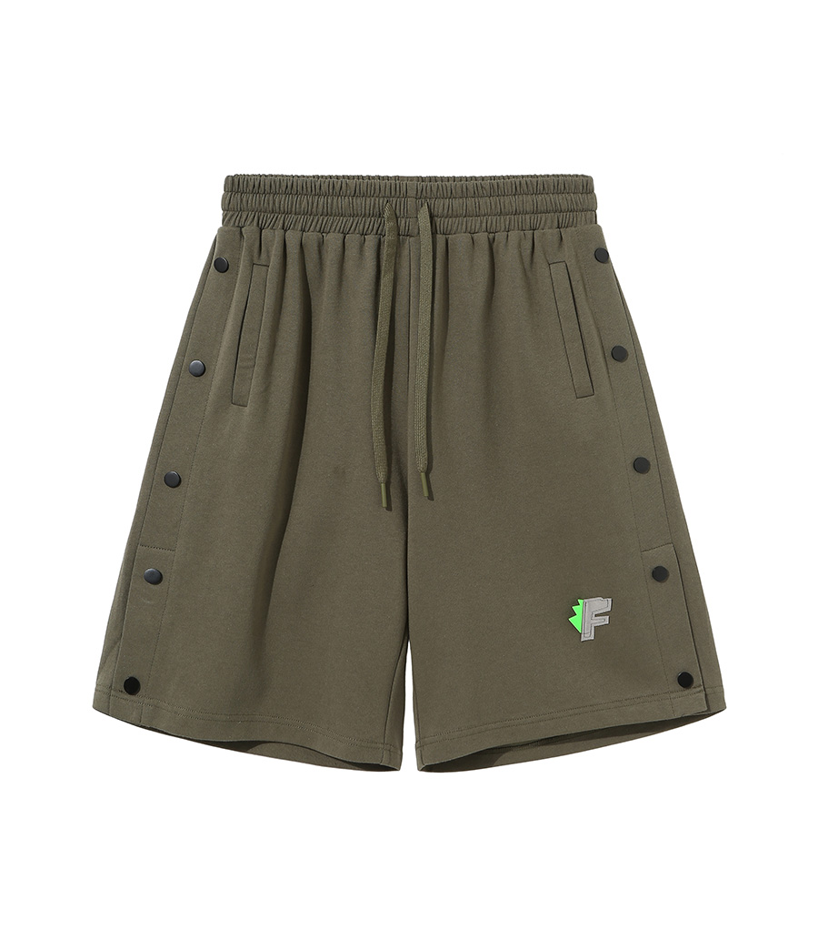 内购-FOURTRY橄榄绿色排扣短裤 21SS03GY33X